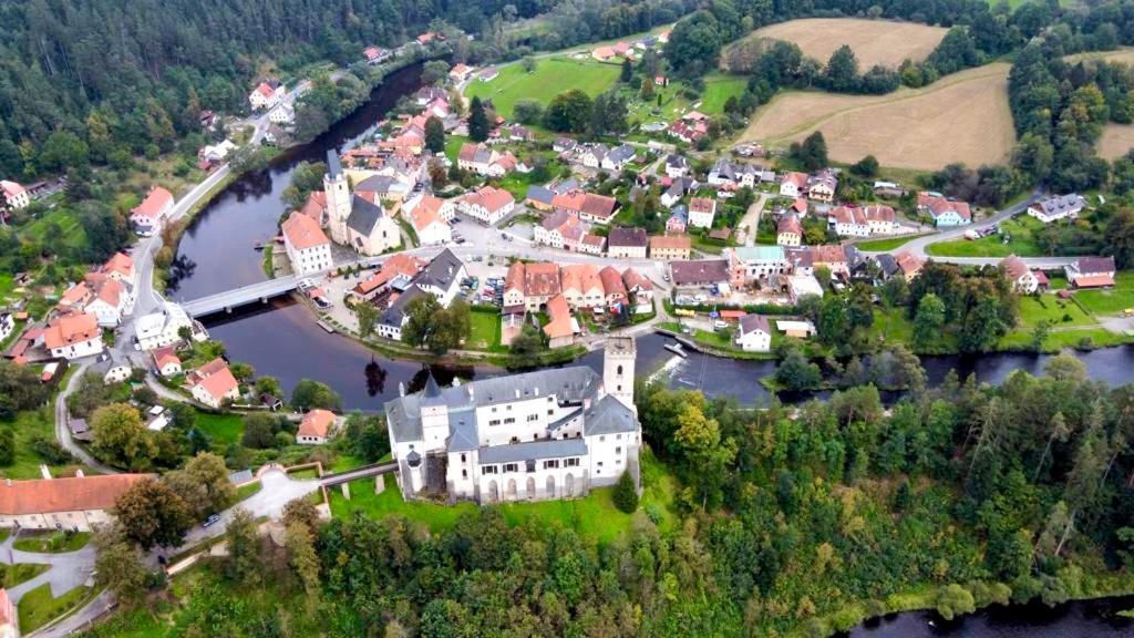 Apartmány Rosenberg - Lipno Rožmberk nad Vltavou Exterior foto